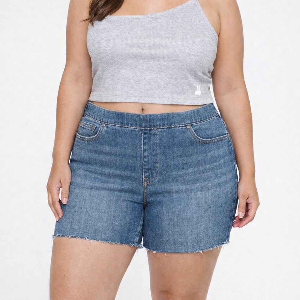 Liverpool Chloe Bermuda Shorts NWT Frayed Hem Mid Rise Stretch Denim Blue Summer